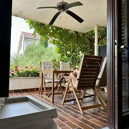 Summer Home Natali Punat Exterior photo